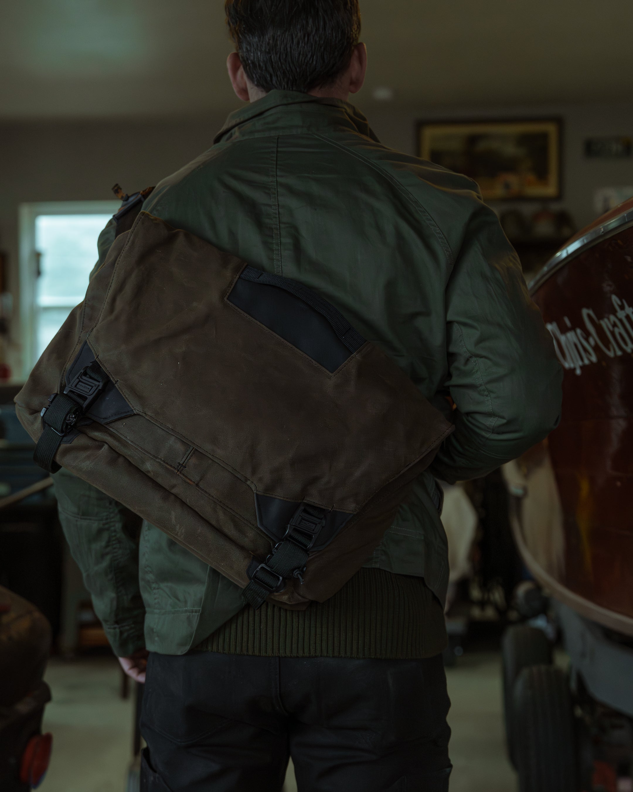 Parallax Messenger Bag 15L WX | Triple Aught Design