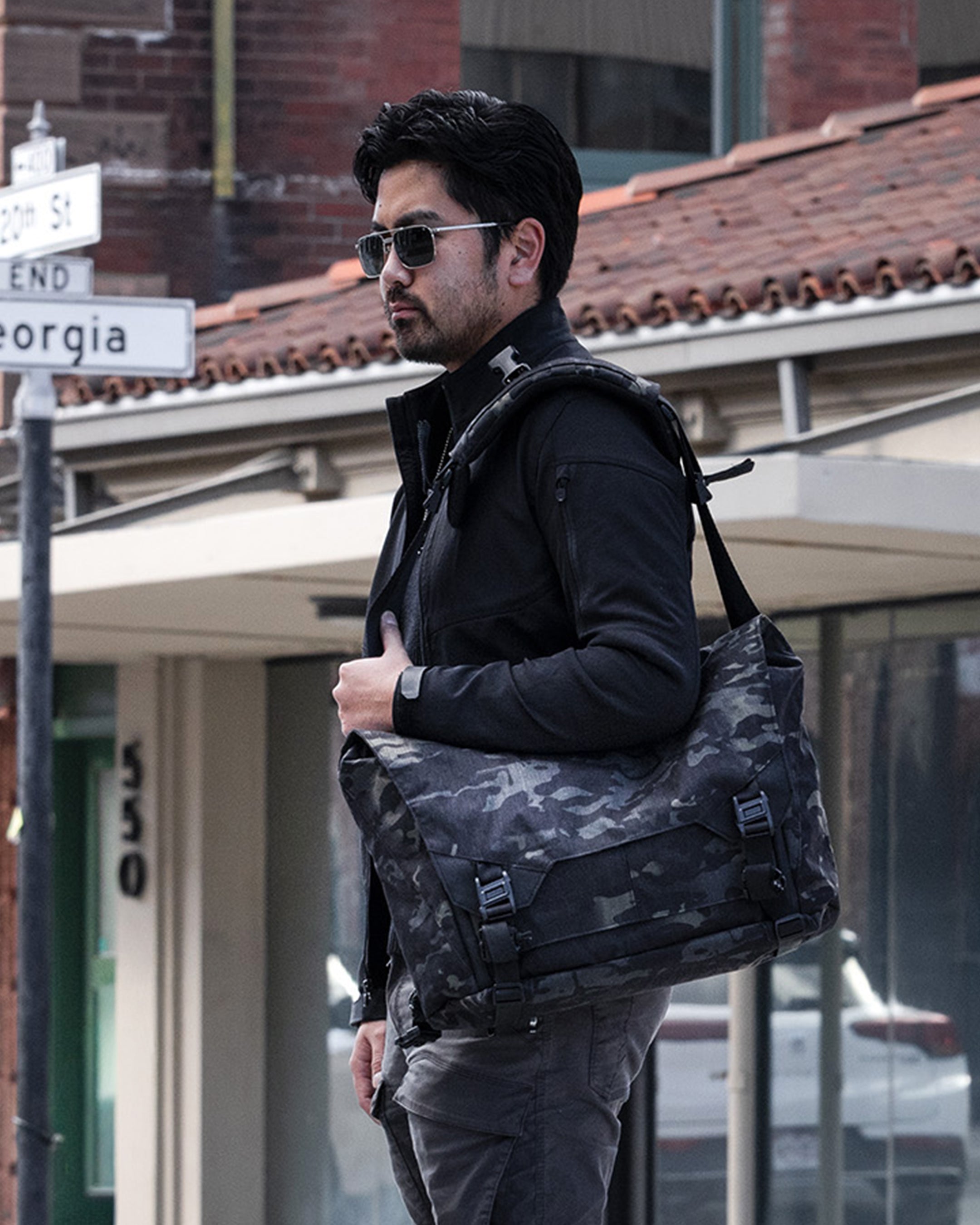 Parallax Messenger Bag 15L X50 | Triple Aught Design