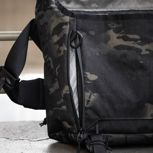 Parallax Messenger Bag 15L X50