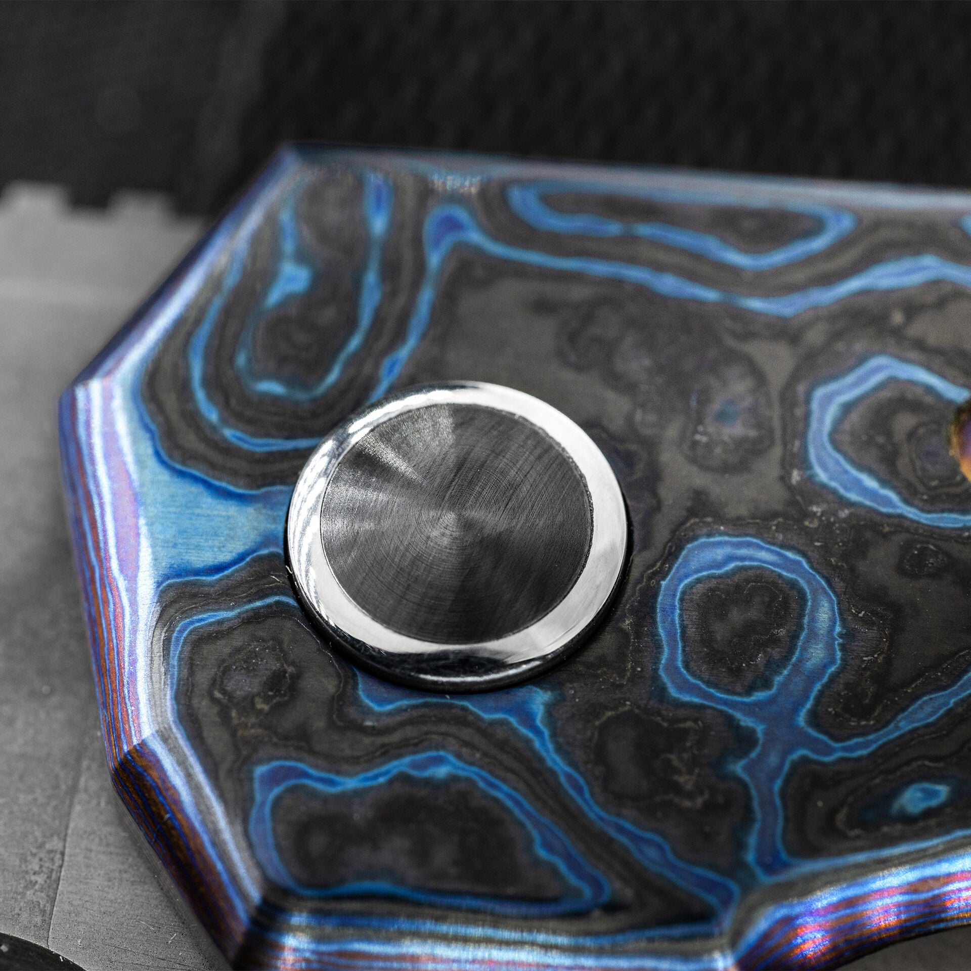 BEMOメタルコレクションZOJE No.1 ALEXANDER THIEMER Introducing the Bamford Watch Department X Black Badger Zenith El