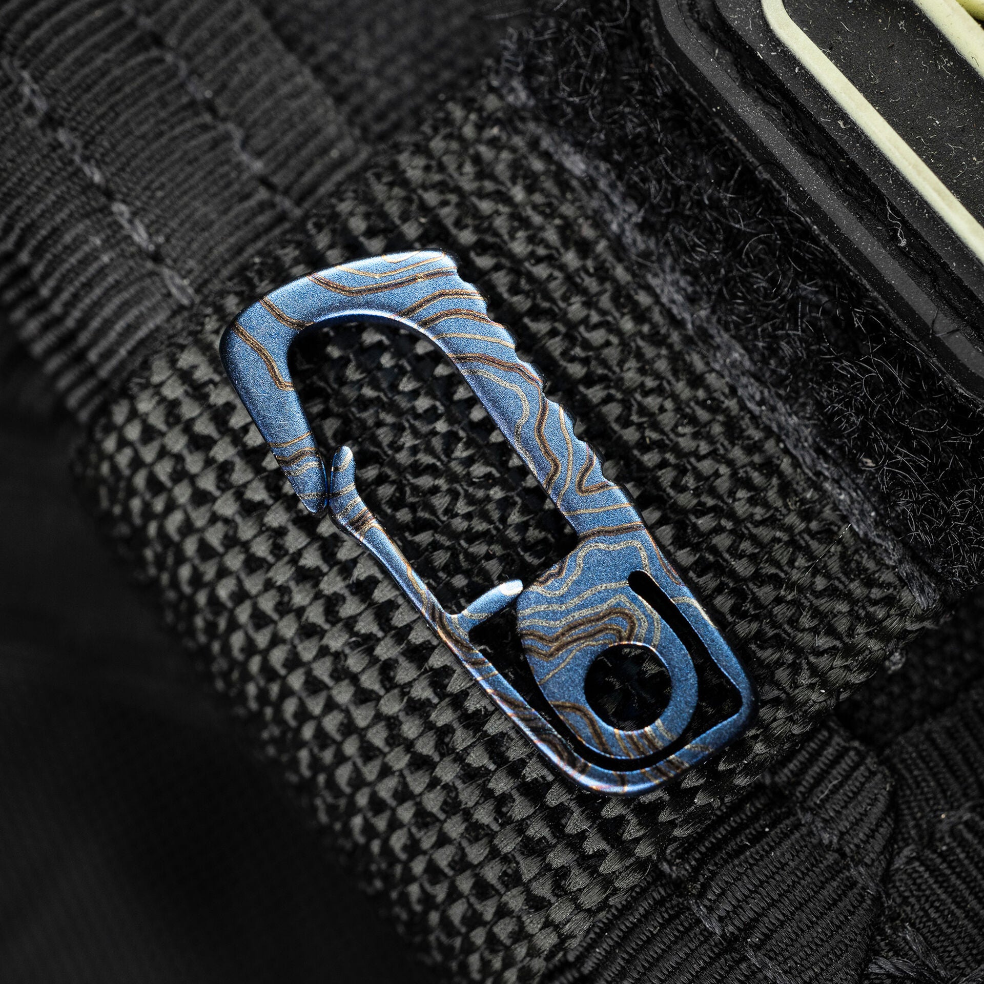SE Hook Up Nanos Titanium Topo TAD Edition