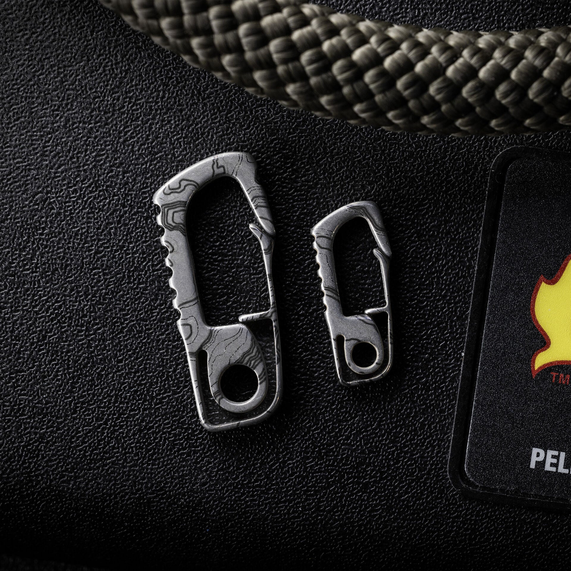 SE Hook Up Micro Titanium Topo TAD Edition