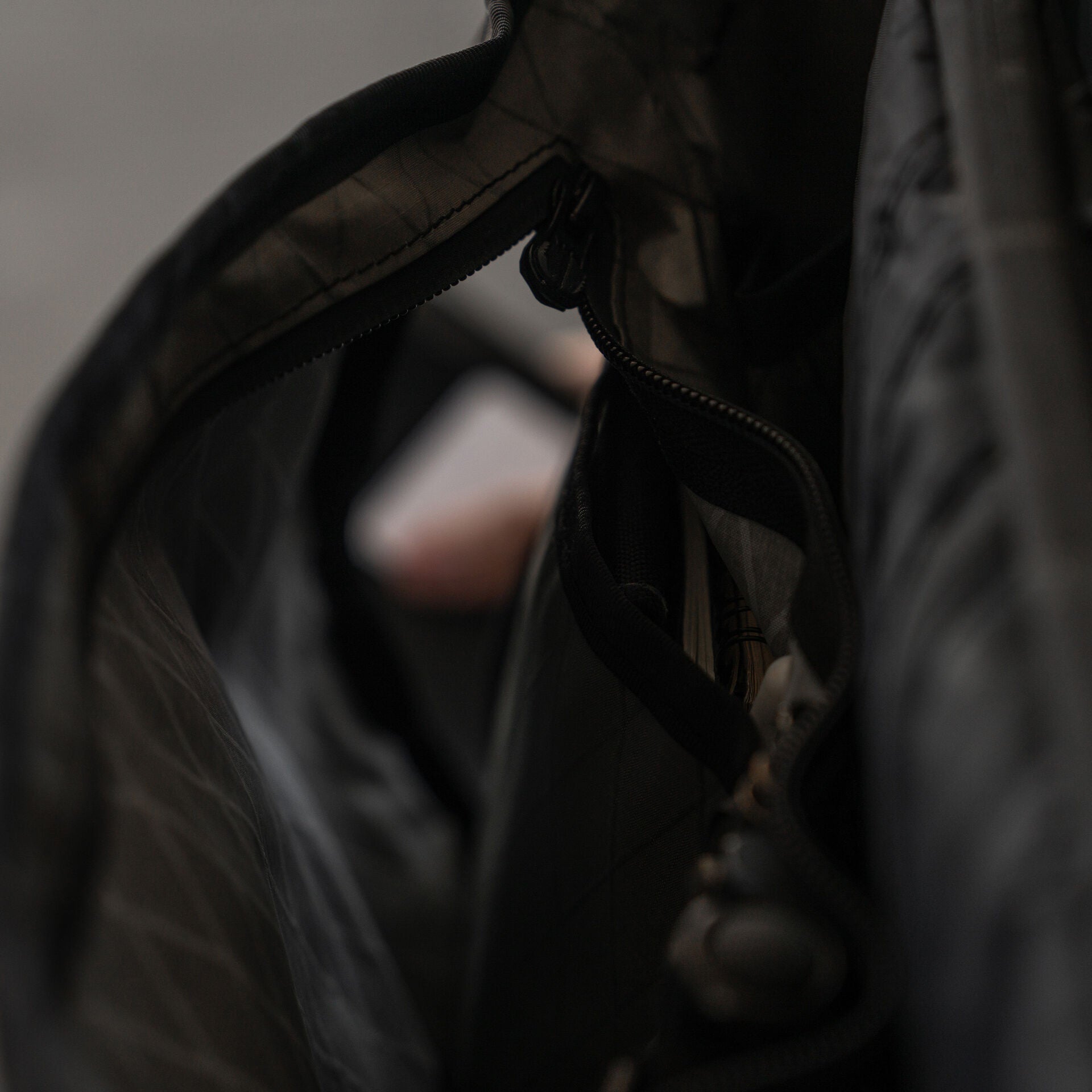 Parallax Messenger Bag 15L