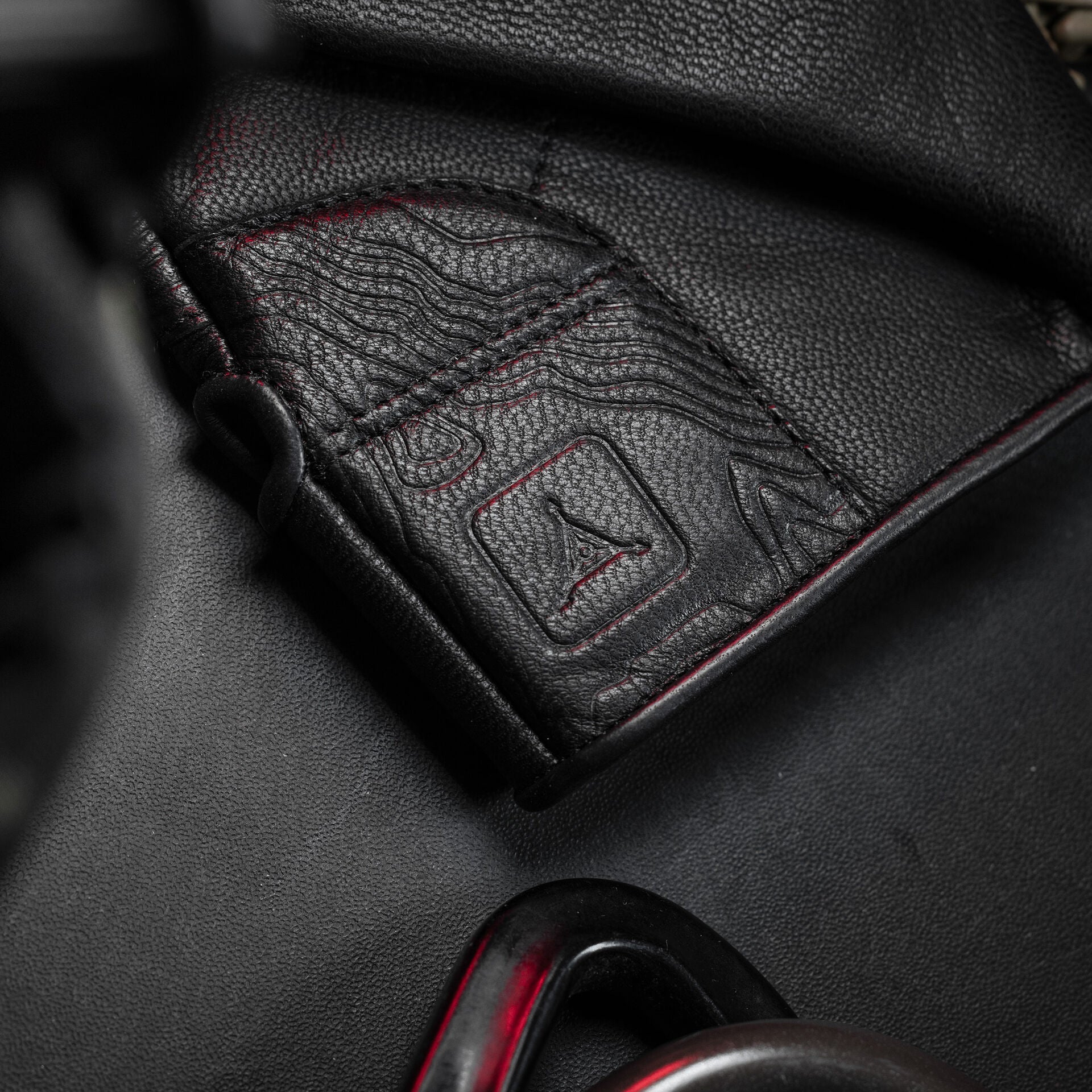 Cortex Glove Topo Edition