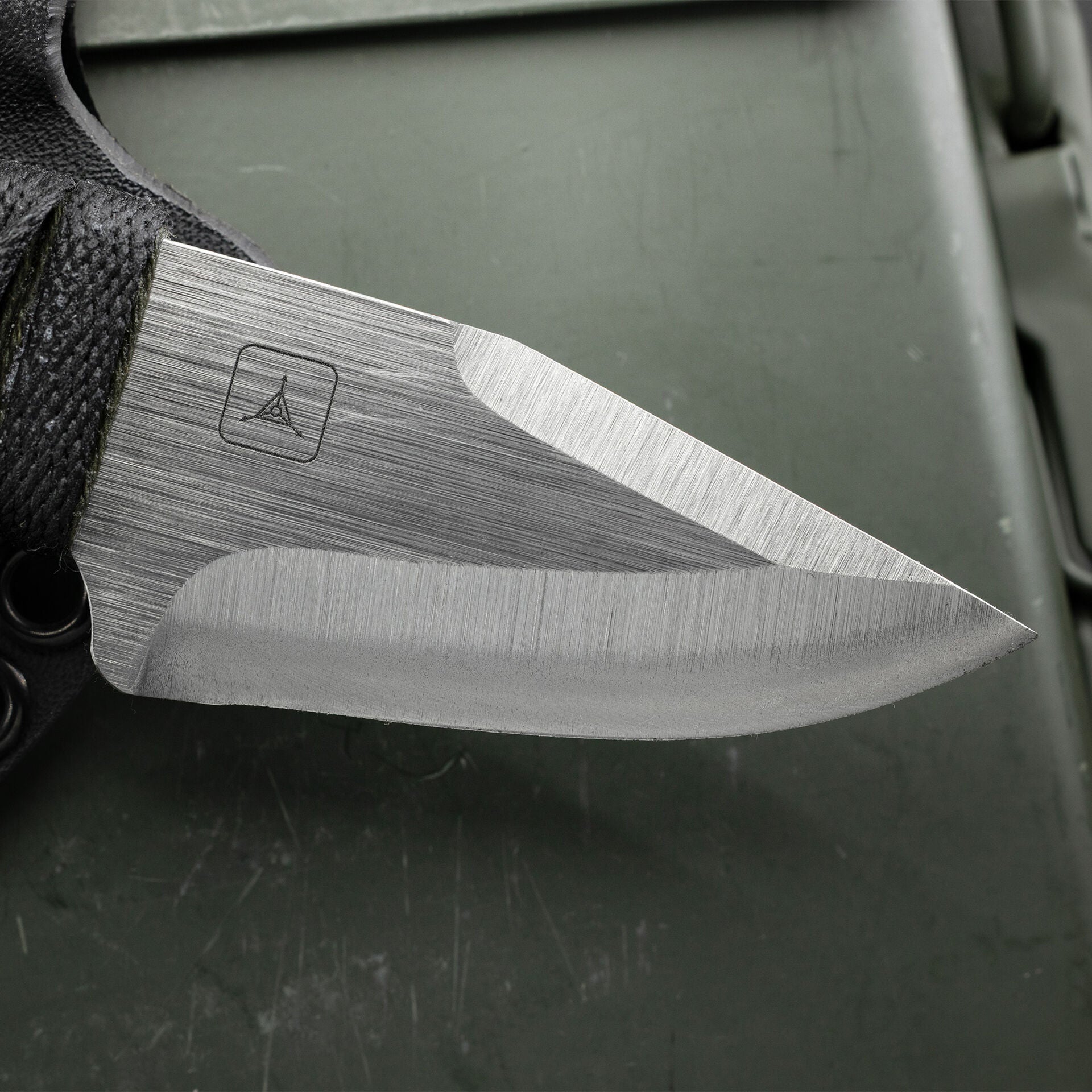 Ban Tang Titanium Custos TAD Edition
