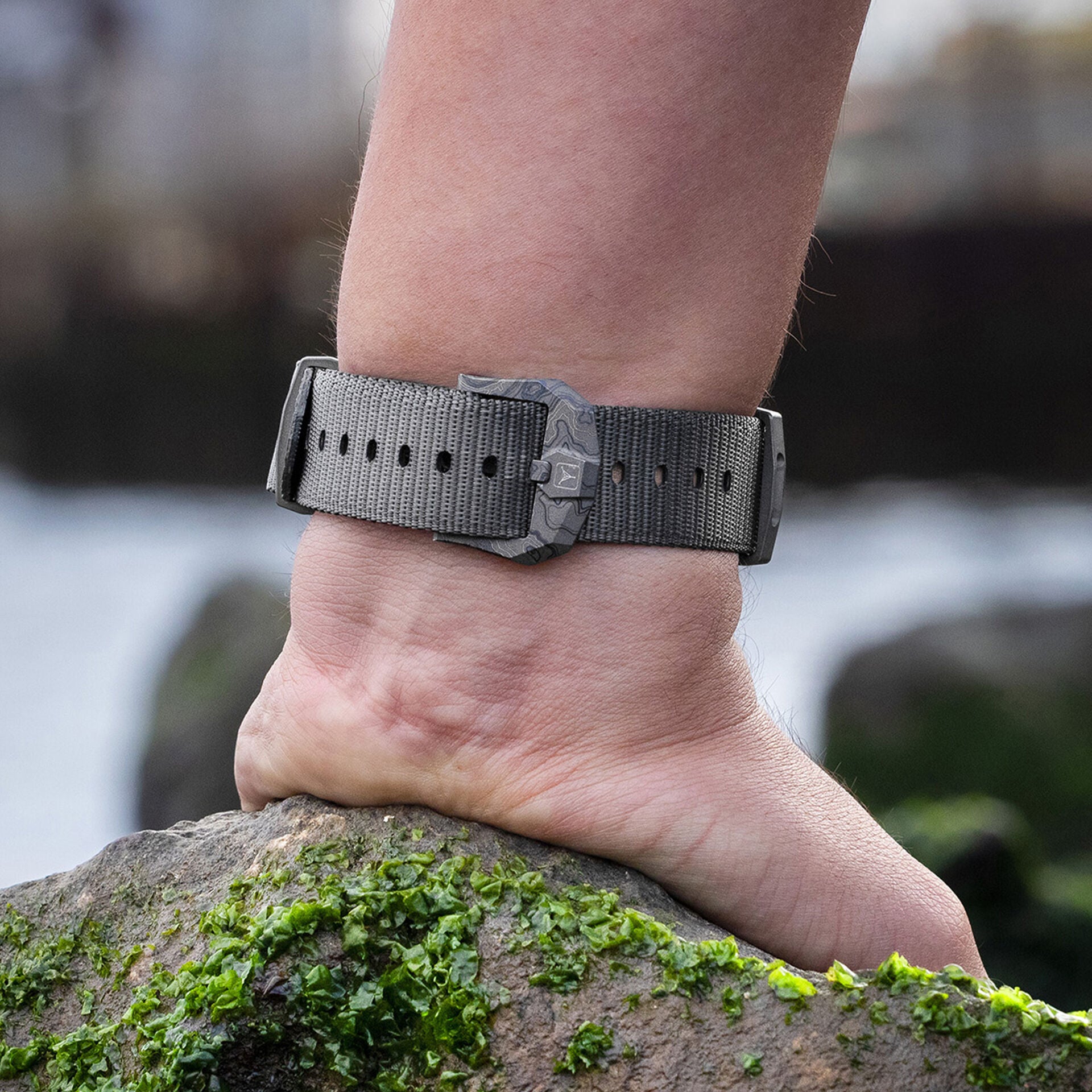 Quantum Watch Strap Topo | Triple Aught Design