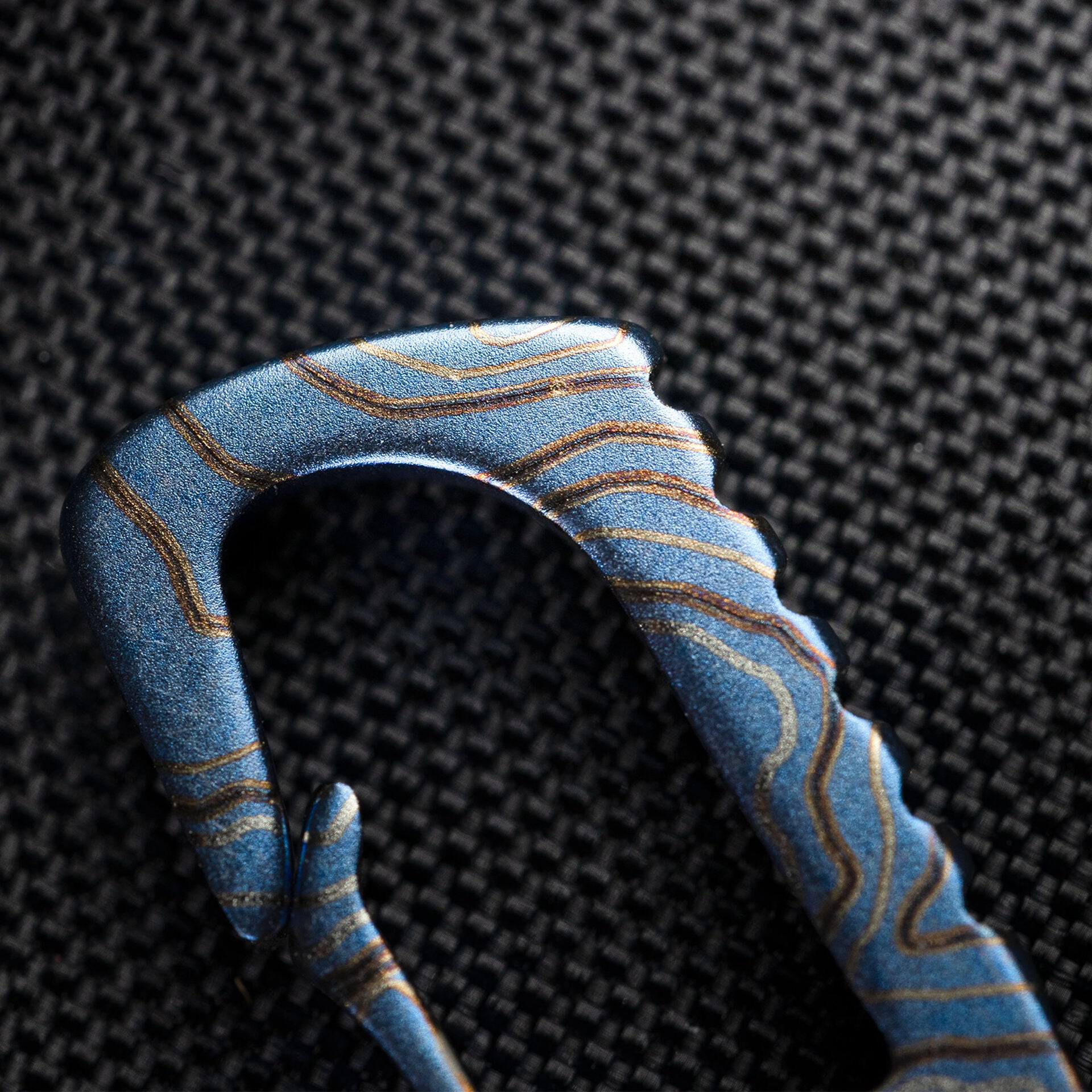 SE Hook Up Nanos Titanium Topo TAD Edition