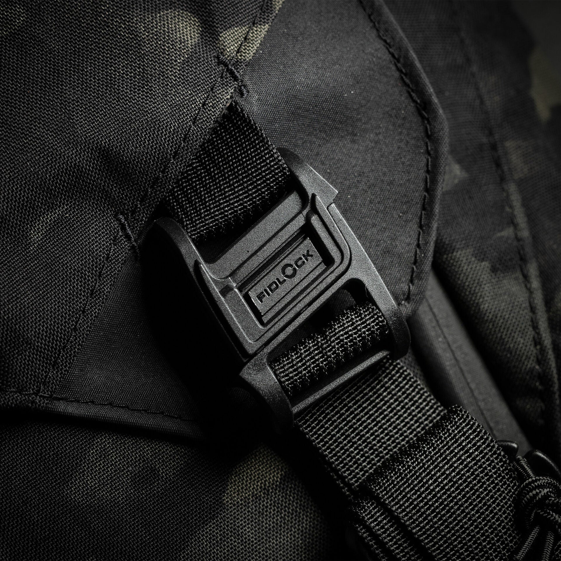 Parallax Messenger Bag 15L X50