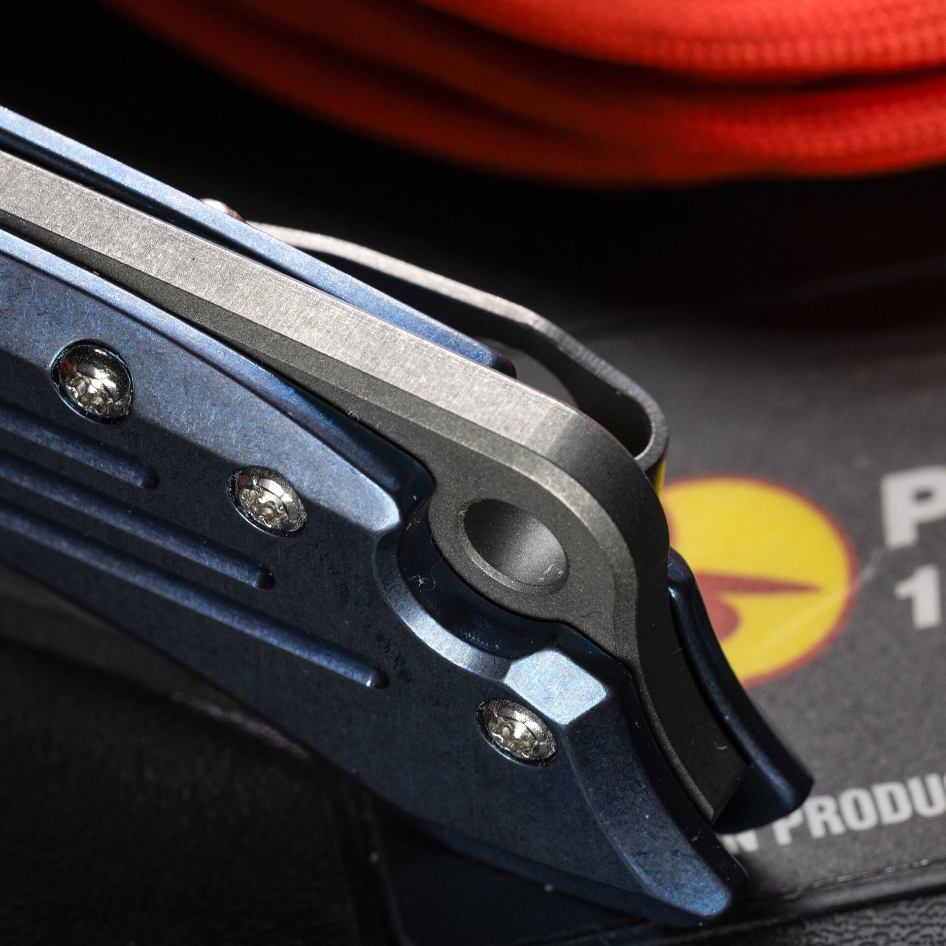 Dervish Navajo Framelock TAD Edition